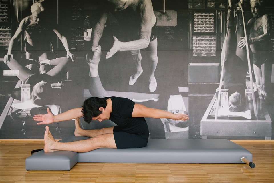 Pilates MAT: Spine Stretch